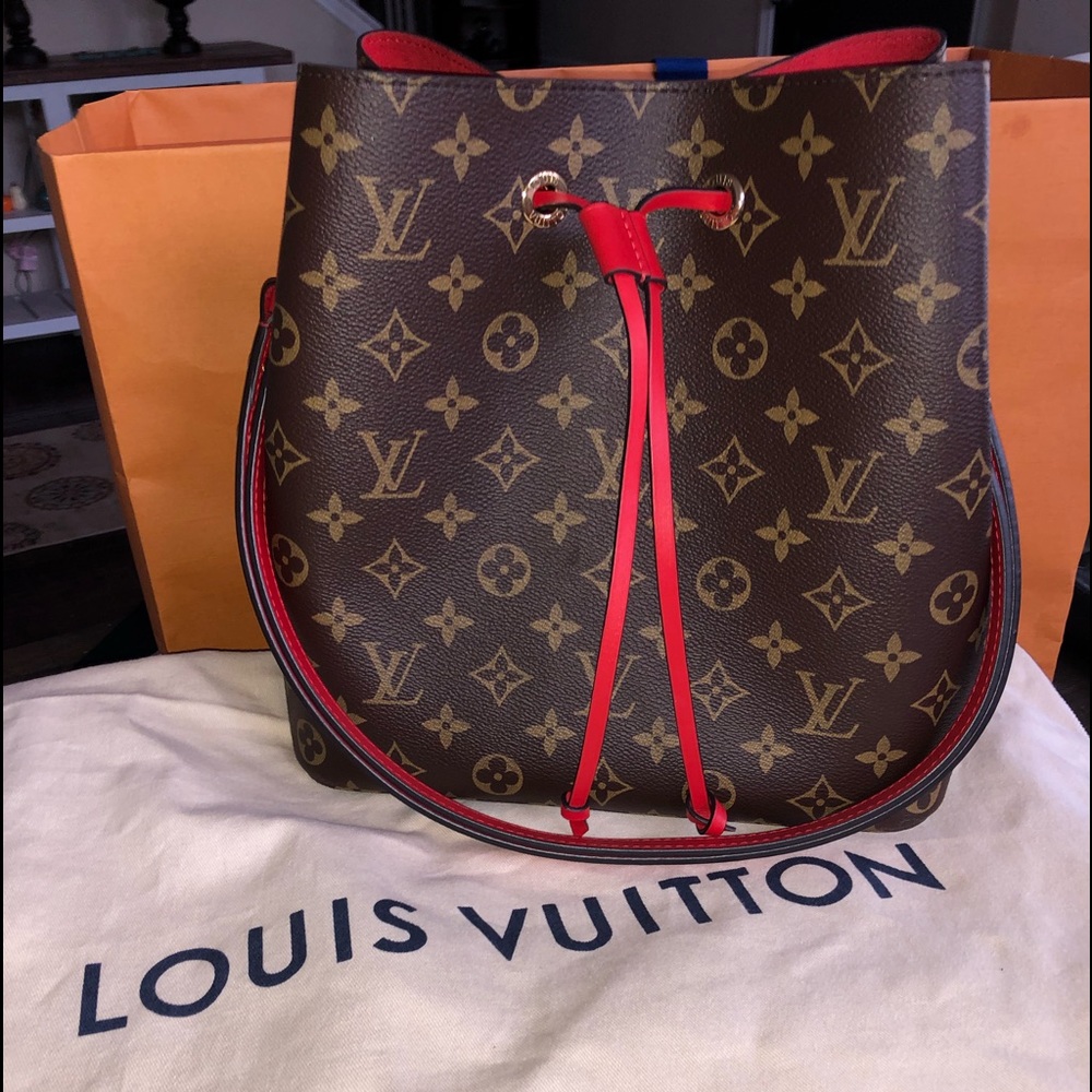 Authentic Louis Vuitton Noe